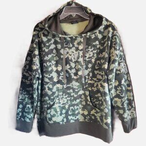 Athletic Works Women's Soft Hoodie Green Camo - Size L